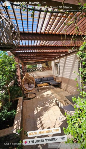Olive Lux Apartment with Parking